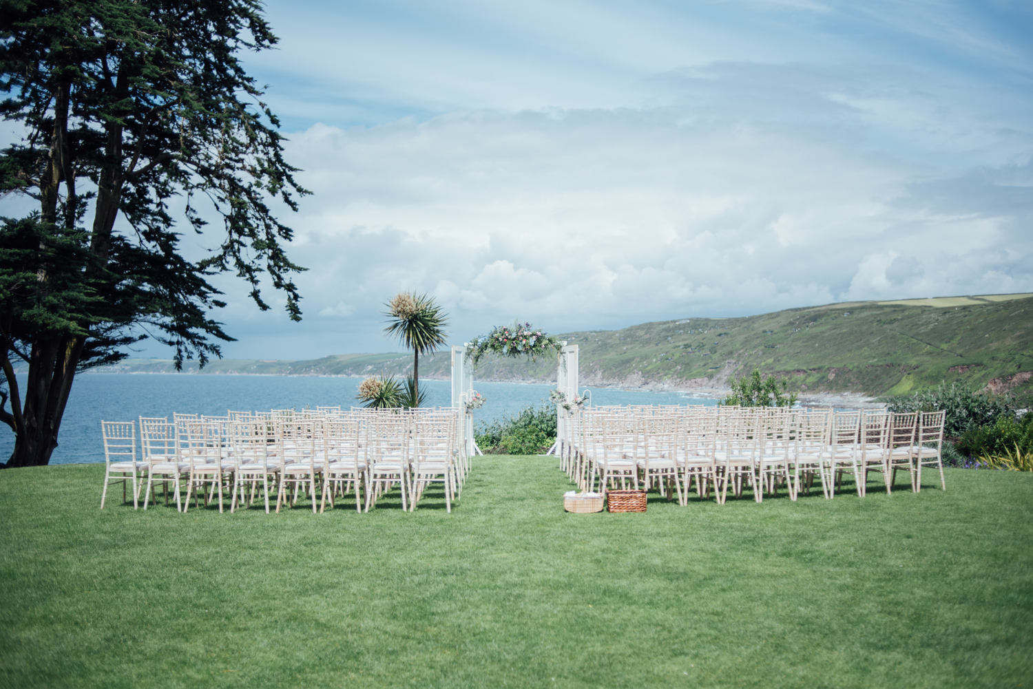 Polhawn Fort outdoor ceremony Cornwall wedding photographer